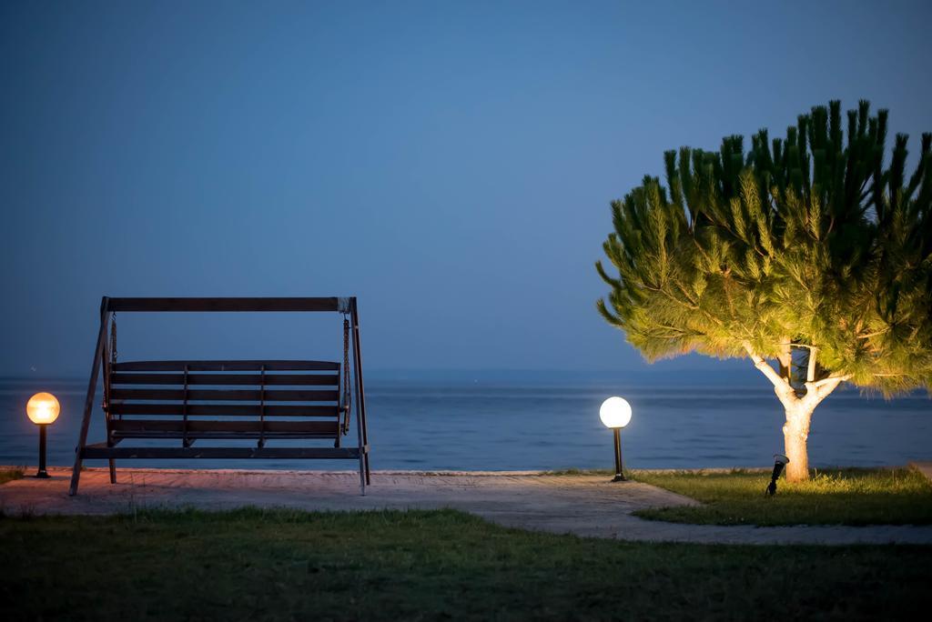 On The Wave Studios Sithonia Buitenkant foto